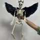 thumbnail image 4 of Esqueleto gigante de decoración de Halloween Injueey tamaño natural con luces y articulaciones móviles, 4 of 6