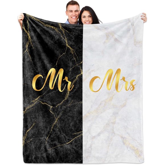 LHSHID Wedding Gifts for Newlywed Couple Mr and Mrs Honeymoon Throw Blanket Anniversary Romantic Gifts for Women Men Couples Gifts for Her Him Girlfriend Boyfriend Blankets for Couch Bedches 40x50in