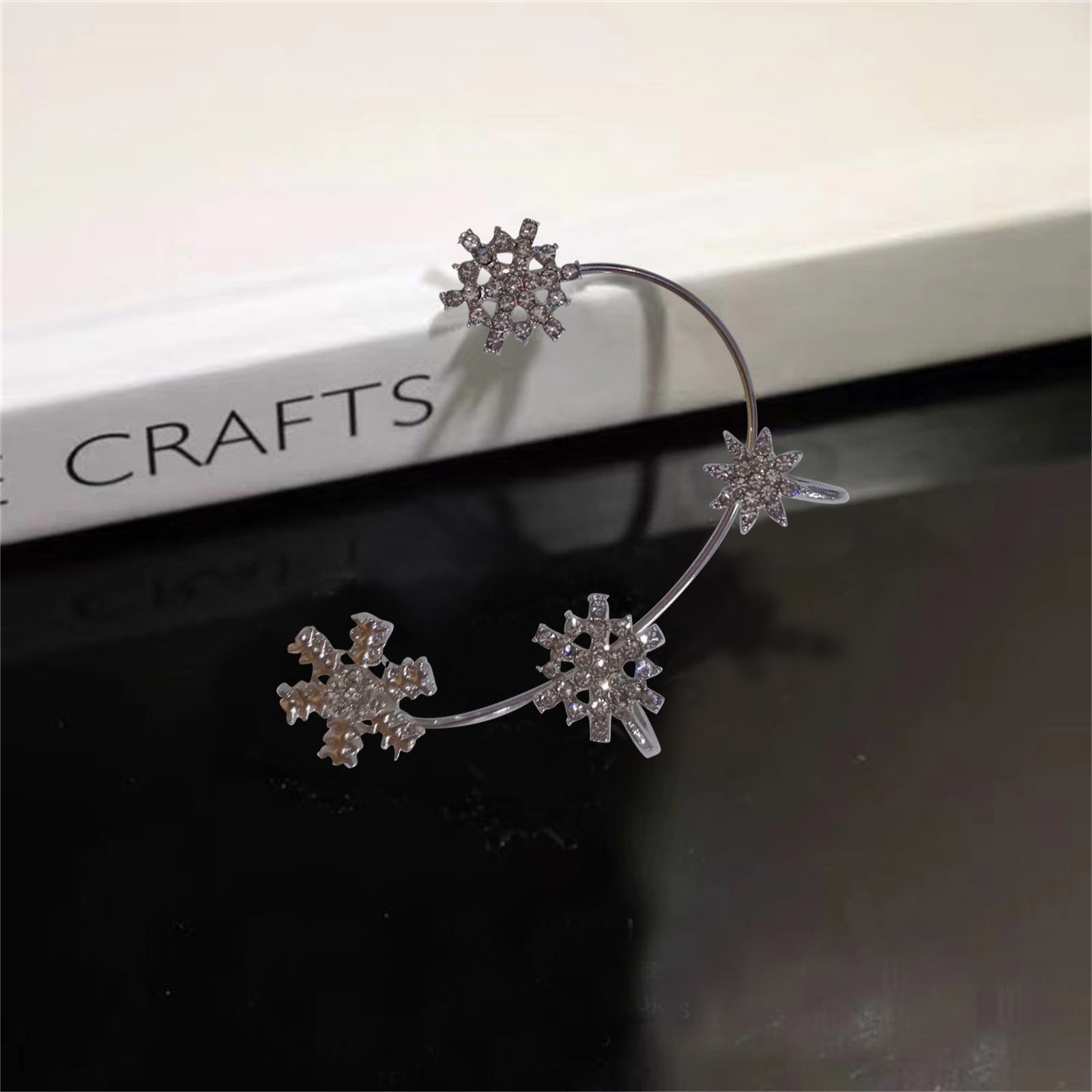 Snowflake Earrings Non-pierced Earclip Female Design Diamond Earrings