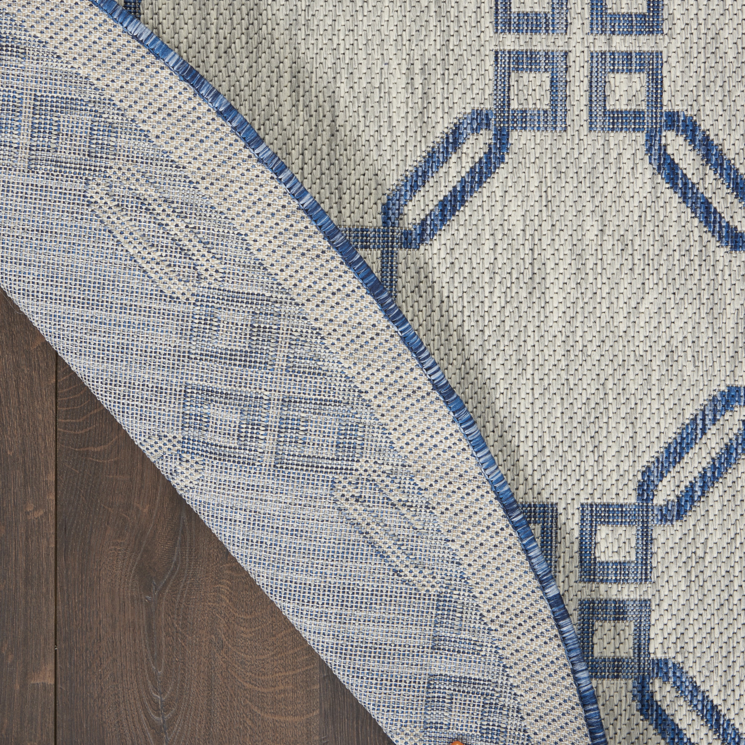 Nourison Garden Party Indoor/Outdoor Traditional Trellis Ivory Blue 7'10" x round Area Rug, (8' Round)