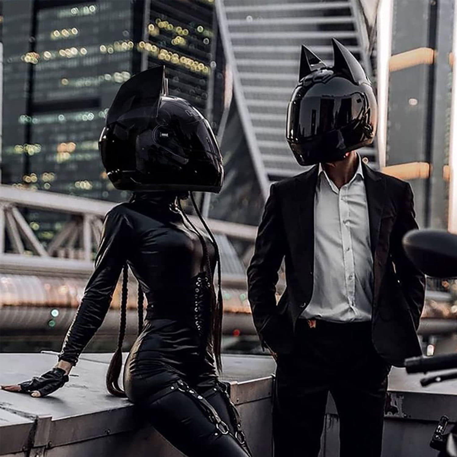 Bat Ear Motorcycle Helmet, Cool and Stylish Universal Bike Helmet with Flip-Up Breathable Design, Suitable for Road Riding and Street Racing - Impact-Resistant Helmet--M