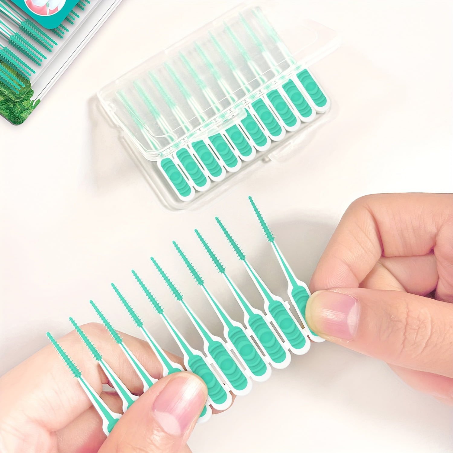Dr. Emma 100pcs/200pcs/400pcs Dental Picks Mint Brush Picks