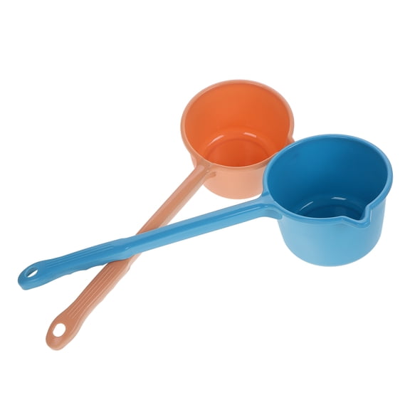Mobestech 2Pcs Large Capacity Plastic Water Scoop with Long Handle for Home Bathing Washing and Watering