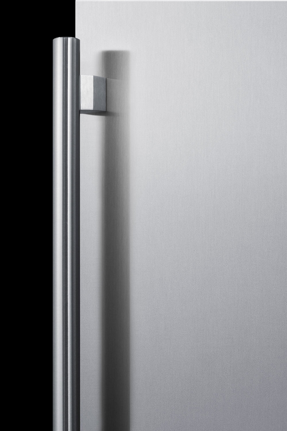 Frost-free built-in freezer