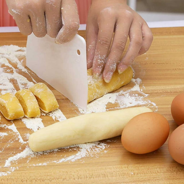 2pcs Cake Scraper Cookie Biscuit Dough Spatula Chopper dough scraper dough spatula PP Plastic Baking Scraper Kitchen Bakery Tool, White
