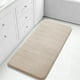 thumbnail image 1 of Alfombra de baño Yimobra, larga, 44 x 24 cm, espuma viscoelástica supersuave, color beige, 1 of 7