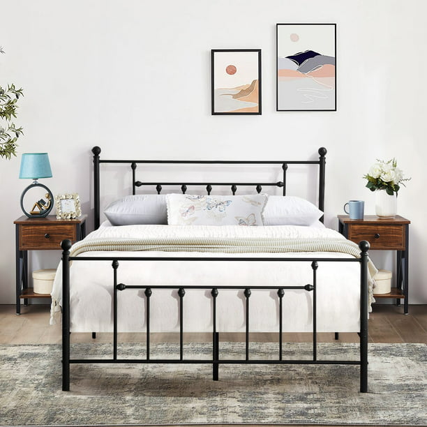 3 Piece Bedroom Sets Queen Size Metal, Bed Frame With Nightstands