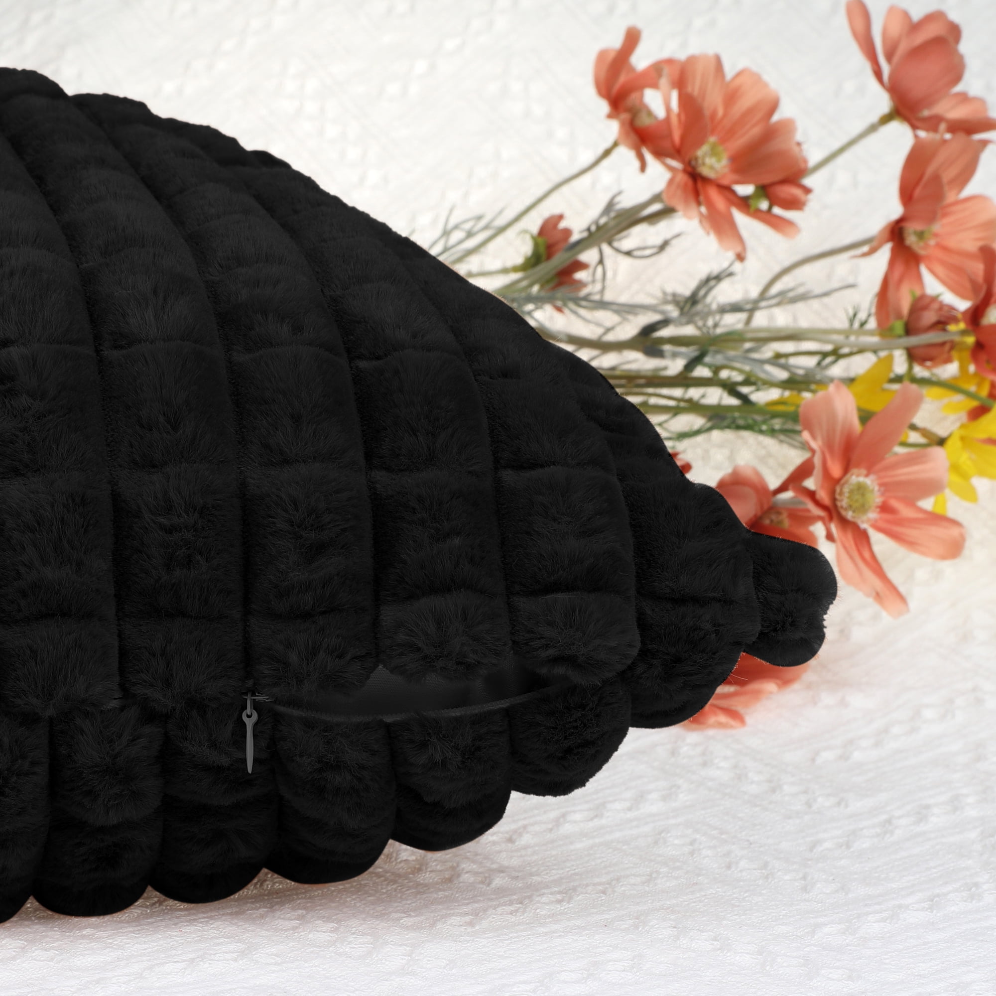Unique Bargains Checkered Faux Fur Plush Throw Pillow Covers Decorative Pillowcases 2 Pcs Black 20" x 20"