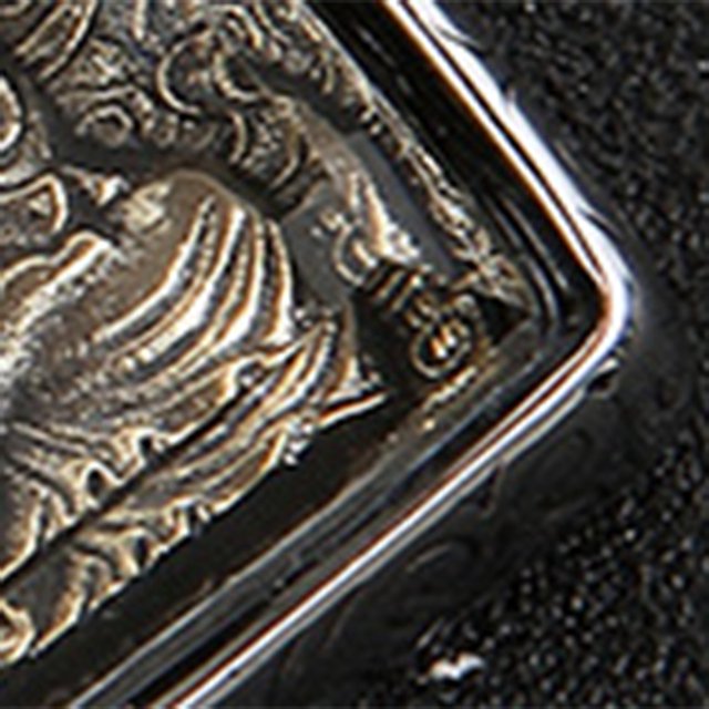 Amulette Bodhisattva, Pendentif Buddha en Métal Coupé à l'Arc, Bijou en Acier Inoxydable Ultra Réactif