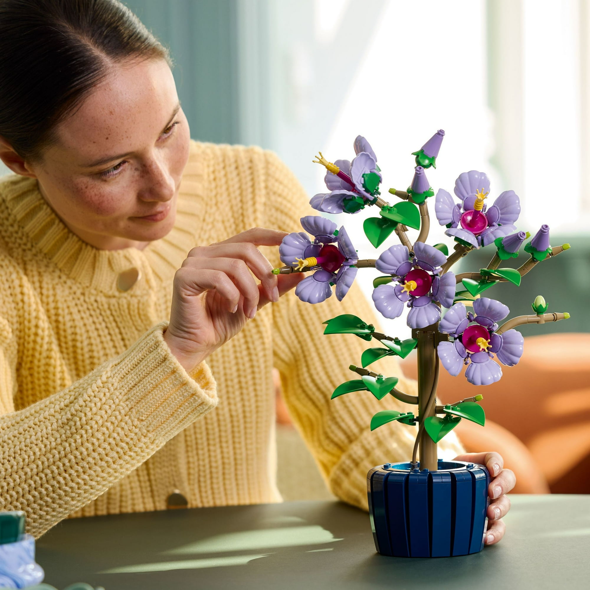 LEGO Botanicals Hibiscus Flower Building Set - Artificial Plant