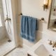 thumbnail image 4 of Toalla de baño extragrande de algodón de 74 x 33 cm, supersuave, absorbente y de secado rápido, ideal para envolver el cuerpo. Toalla ligera y portátil para el hogar, el baño, el gimnasio y los, 4 of 6