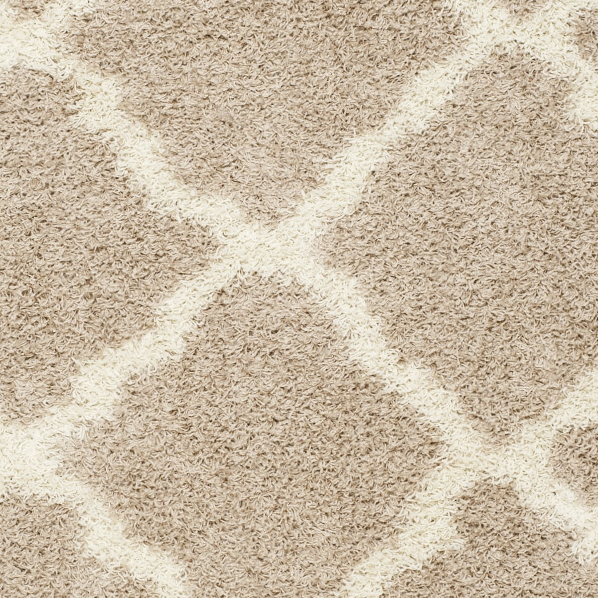 SAFAVIEH Daley Geometric Plush Shag Area Rug, Beige/Ivory, 6' x 6' Round
