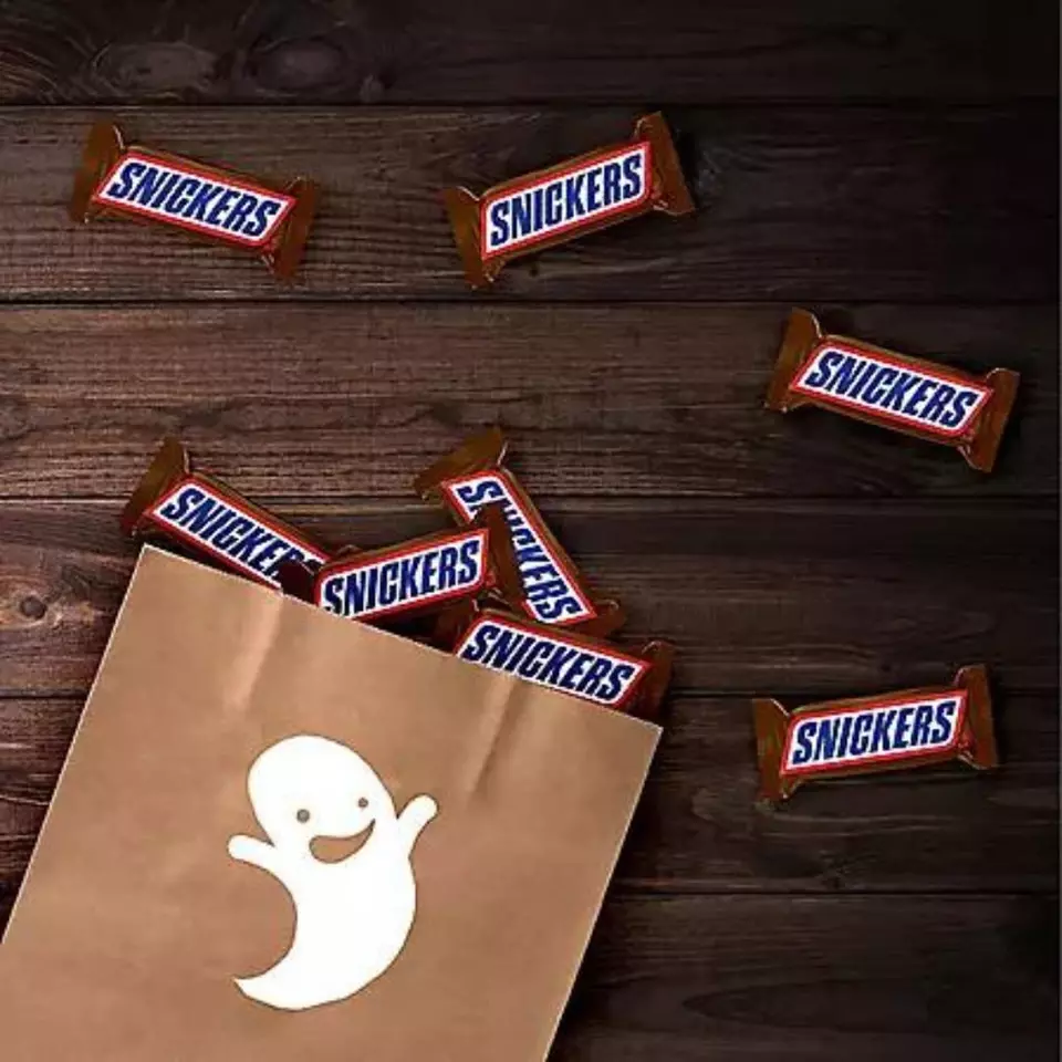 SNICKERS Milk Chocolate, Fun Size Candy Bars - Individually Wrapped (2 Pounds)
