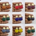 thumbnail image 4 of Pendientes de mujer de madera minimalistas de moda en oro mate geométricos E----5--Código de producto 68402 5, 4 of 4