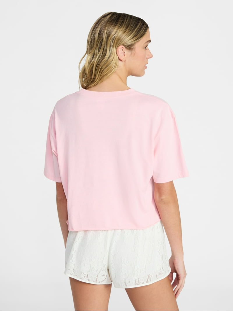 No Boundaries Boxy Cropped Graphic Tee, Women's XXS-XXL - Walmart.com