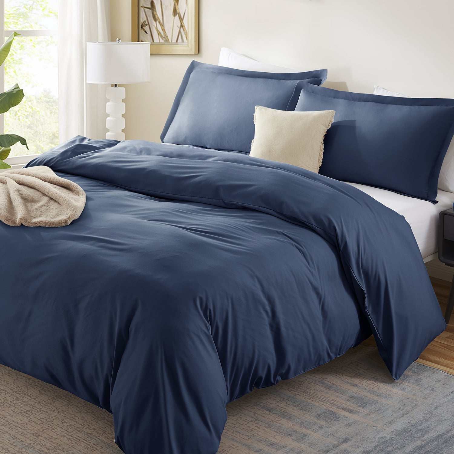 LammaLoe Duvet Cover Queen, Luxury Microfiber Bedding Sets with 2 Pillow Shams,Navy Blue