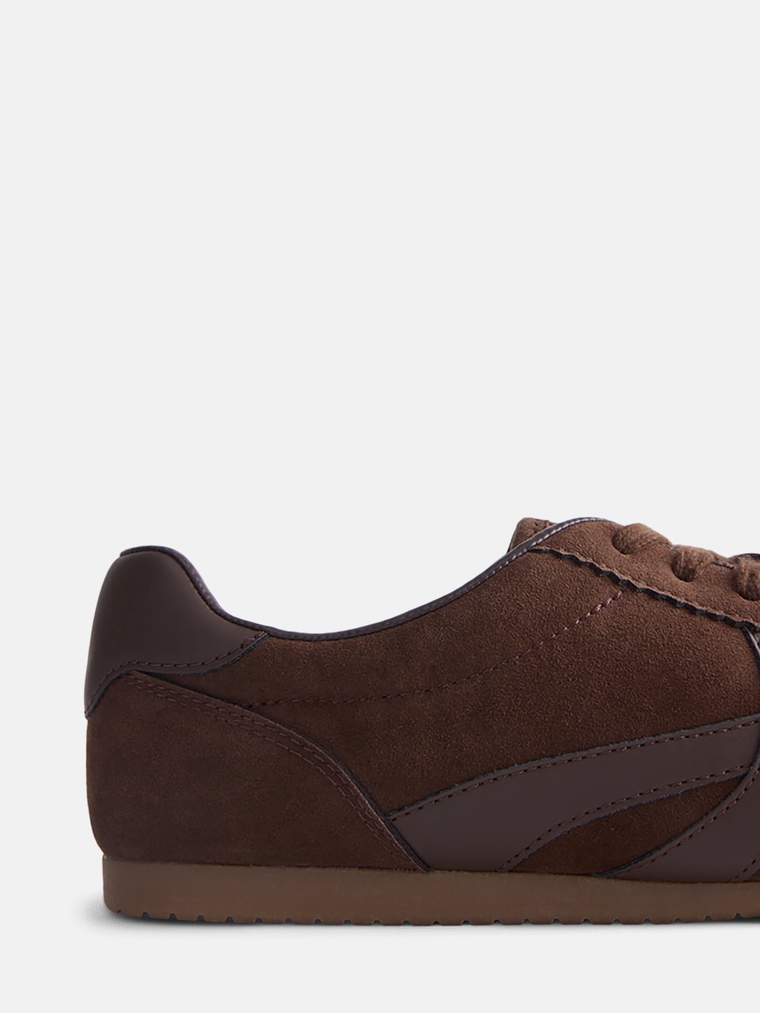 Scenario Women's Lace Up Low Profile Sneakers