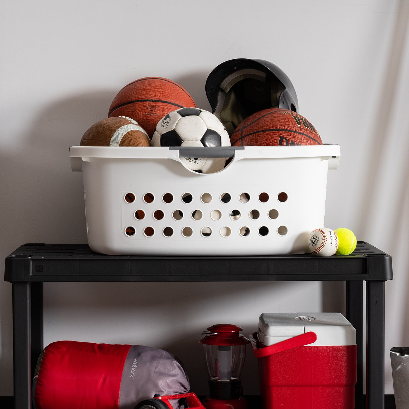 IRIS 50L Plastic Hip Hold Laundry Basket Hamper Organizer with Built-In Comfort Carry Handles, 1.4 Bushel, for Closet