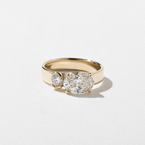 Solitaire Brilliance 2.1CT Oval Lab Diamond Two Stone Engagement Ring for Women 10k Yellow Gold Ring Size 4