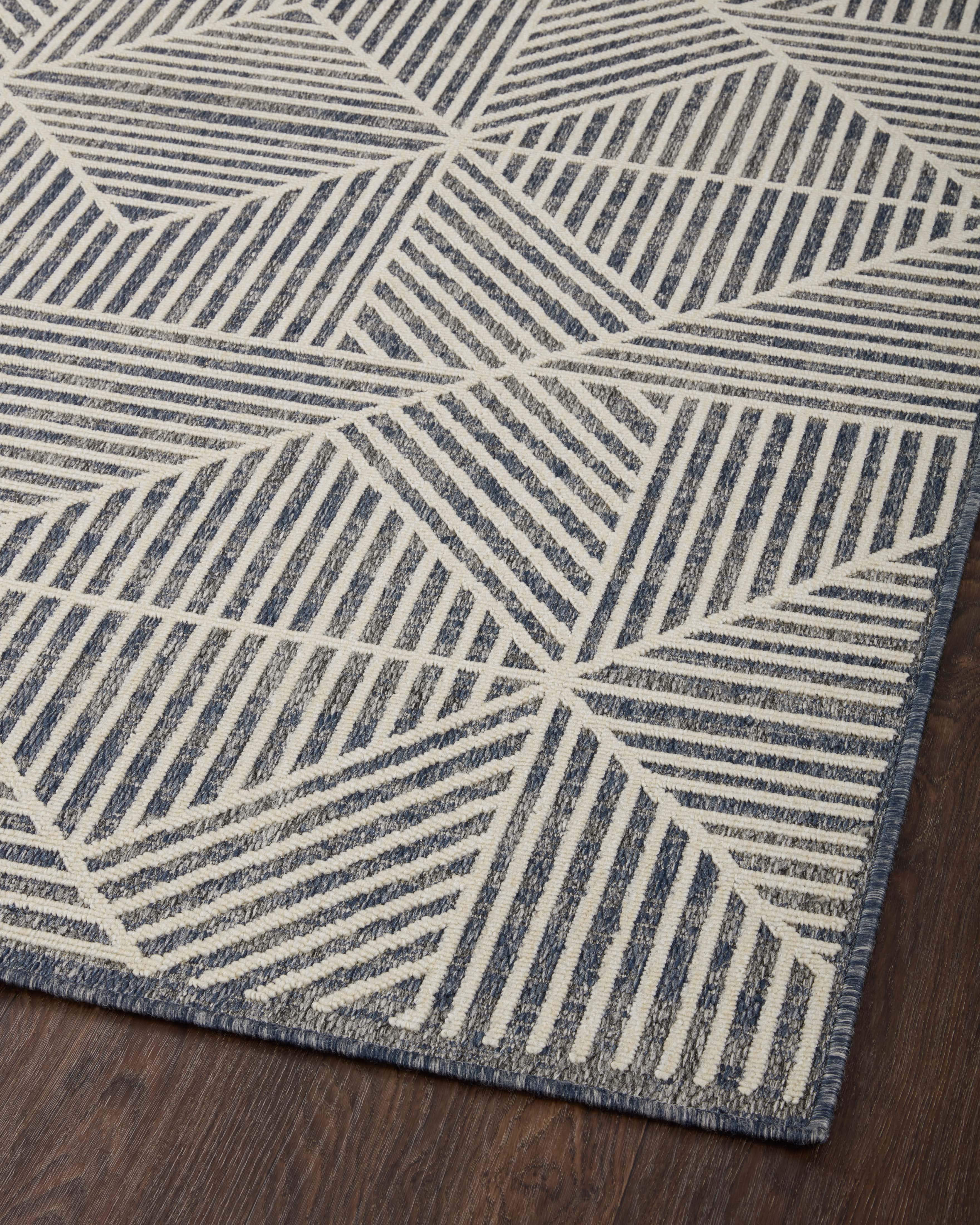 Indoor Outdoor Loloi Rainier Denim / Ivory 2'-3" x 7'-7" Runner Rug