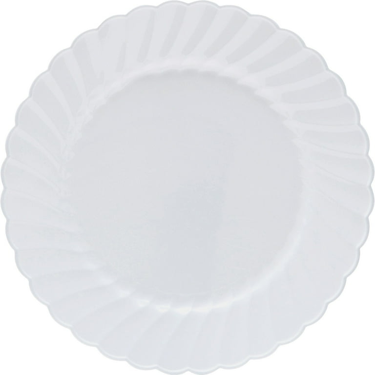 Classicware Plastic Dinnerware Plates, 9 Classicware Plastic Dinnerware Plates, 9