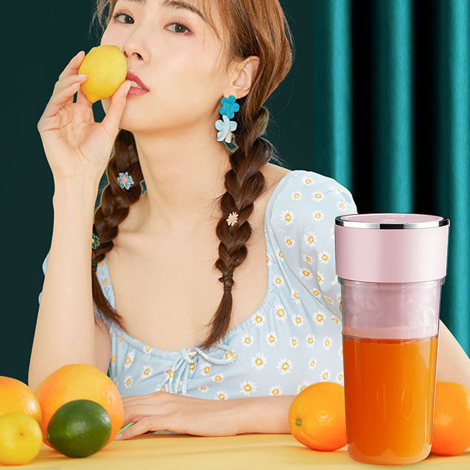 Portable Blender, USB Rechargeable Juicer, Handheld Fruit Mixer, Mini Smoothie Maker for Sports and Travel, Easy to Clean Personal Blender with 4 Blades