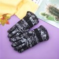 thumbnail image 4 of Sonducket Guantes de invierno para niños, manoplas de esquí para nieve, cálidos forrados de felpa, universales, ajustables, para niñas y niños, para guantes y mitones Gris Sonducket AP011188-04B, 4 of 6