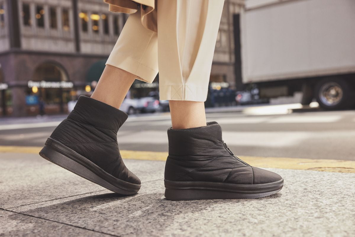 Keds Women's Bundle Bootie Snow Boot, Black, 9 | Keds Women\u0027s Bundle Bootie Snow Boot, Black, 5