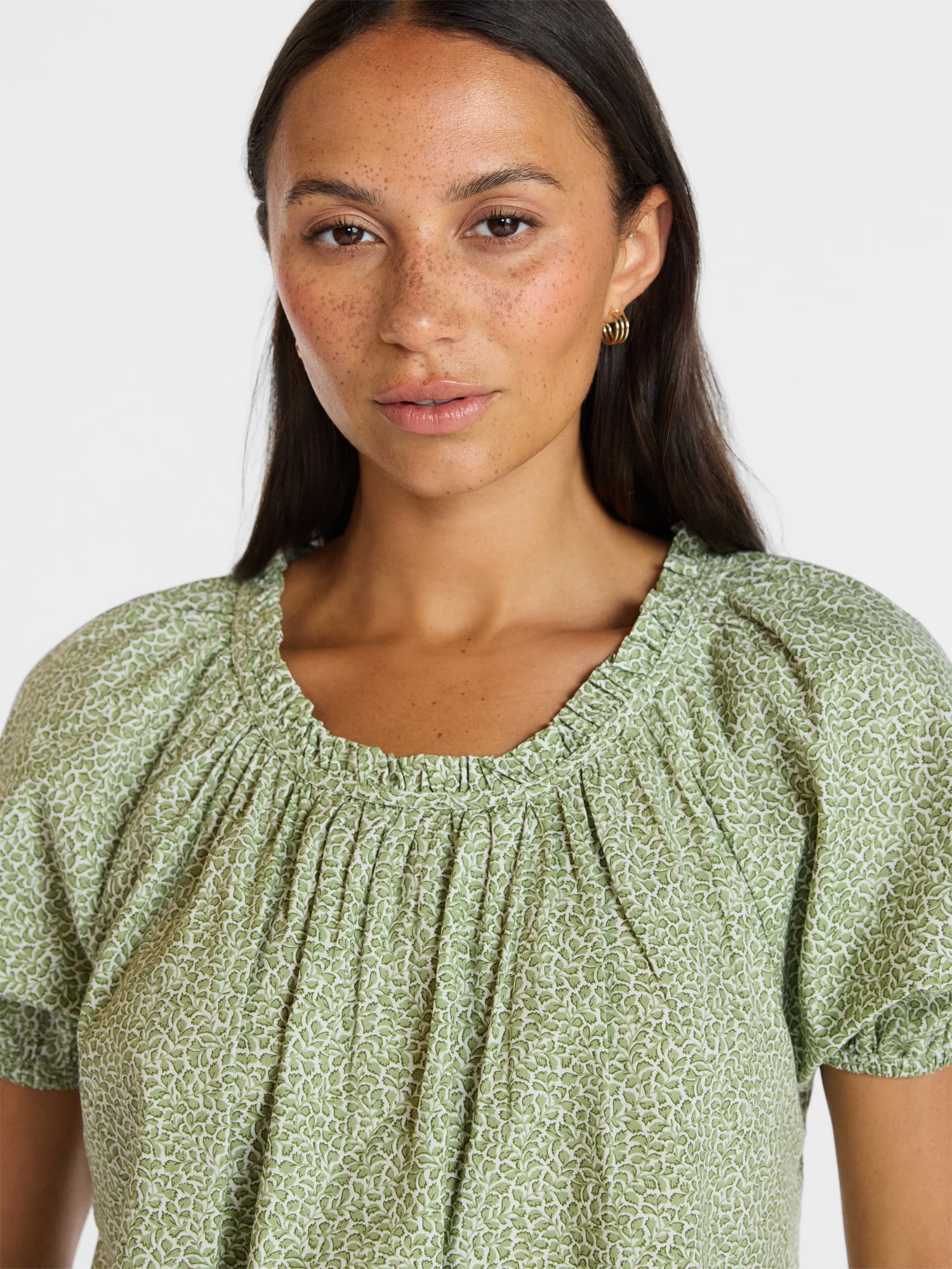 Time and Tru Women's Ruffle Neck Cotton Top with Short Puff Sleeves, Sizes XS-XXXL