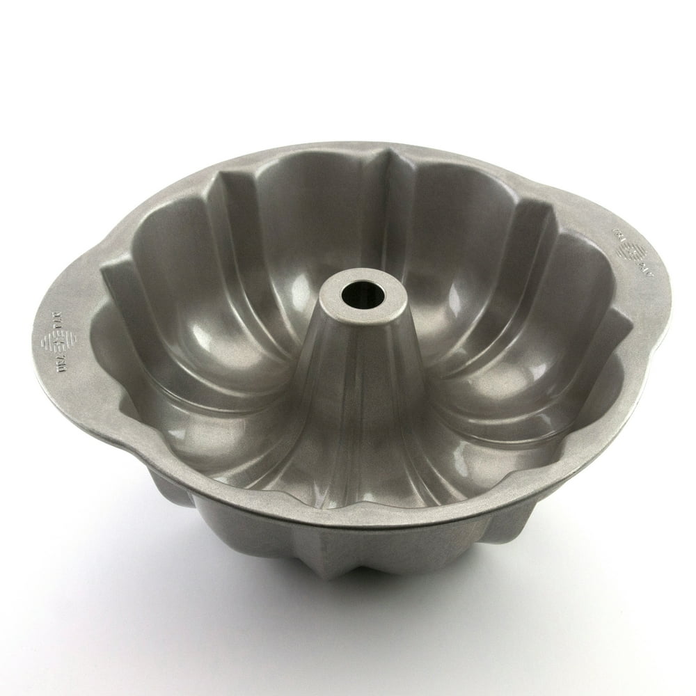 USA Pan Fluted Tube Cake Pan