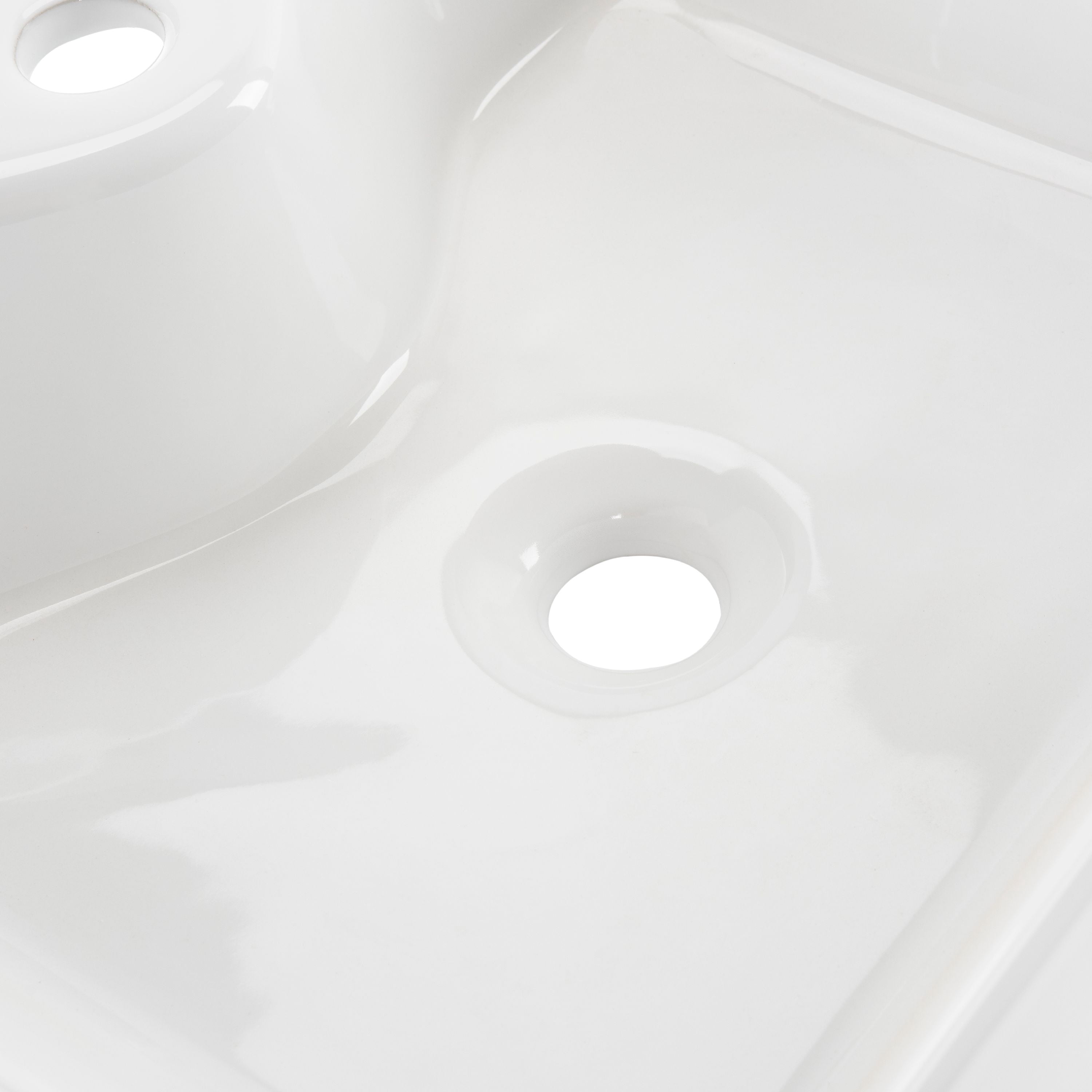 Safavieh Solea Fen Bathroom Sink in White