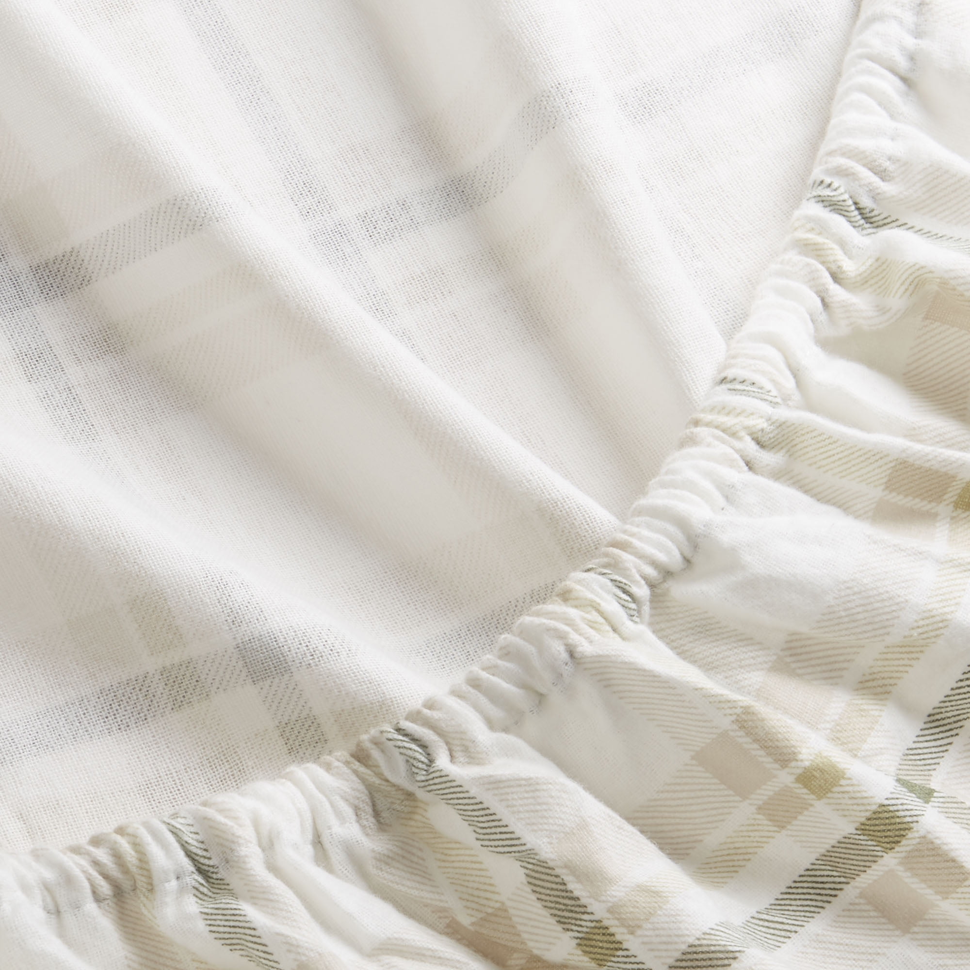 HOMETRENDS 4-Piece Aberdeen Plaid Flannel Sheet Set, Queen, 100% Cotton