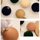 thumbnail image 5 of Juego de 12 bolas de Navidad con adornos de terciopelo de 2,36 pulgadas con aro colgante para árbol de Navidad, decoración del hogar, Navidad, P R7u9, 5 of 5