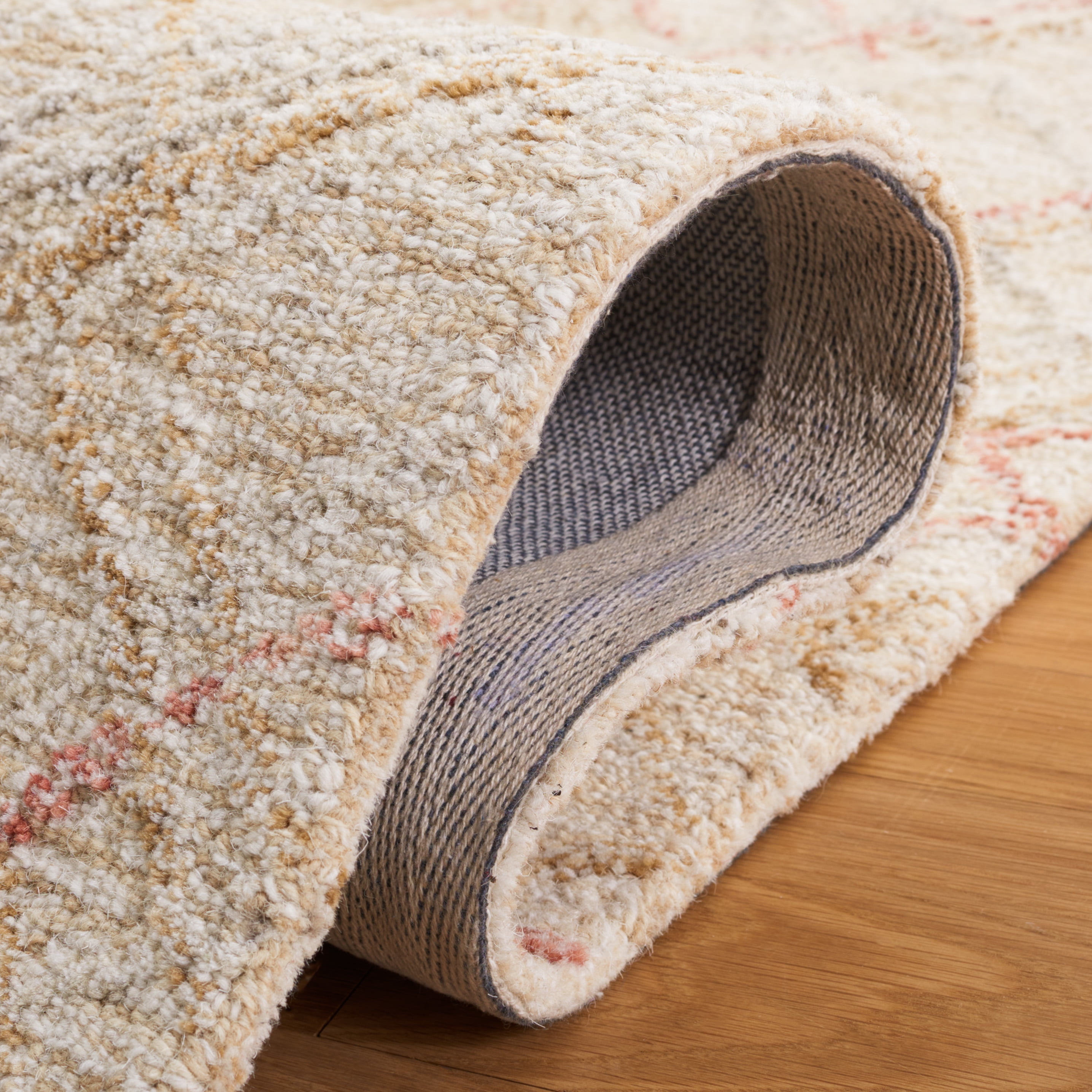 SAFAVIEH Micro-Loop Beth Distressed Area Rug, Ivory/Red, 3' x 5'