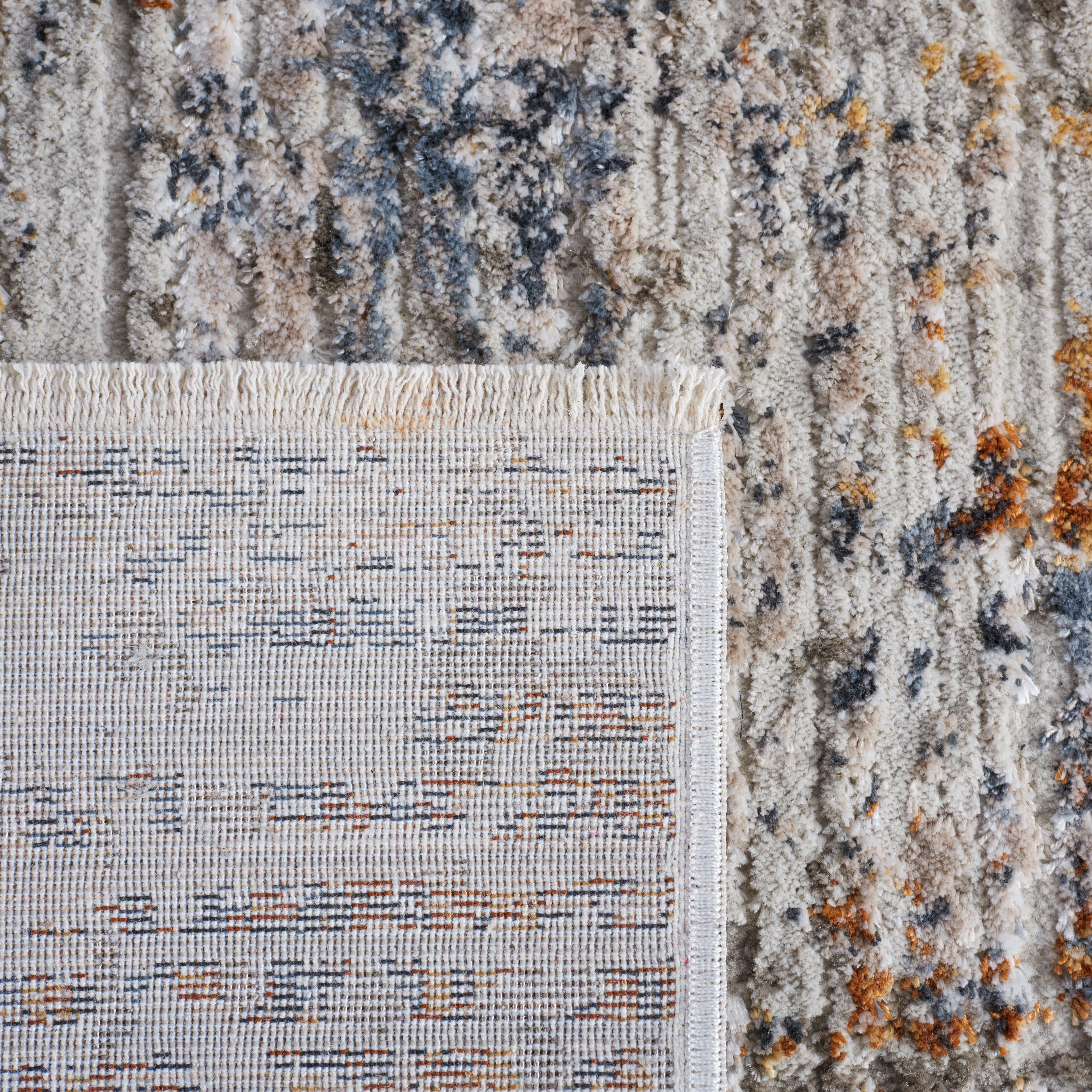 SAFAVIEH Princeton Lorelle Distressed Area Rug, Ivory/Grey, 4' x 6'