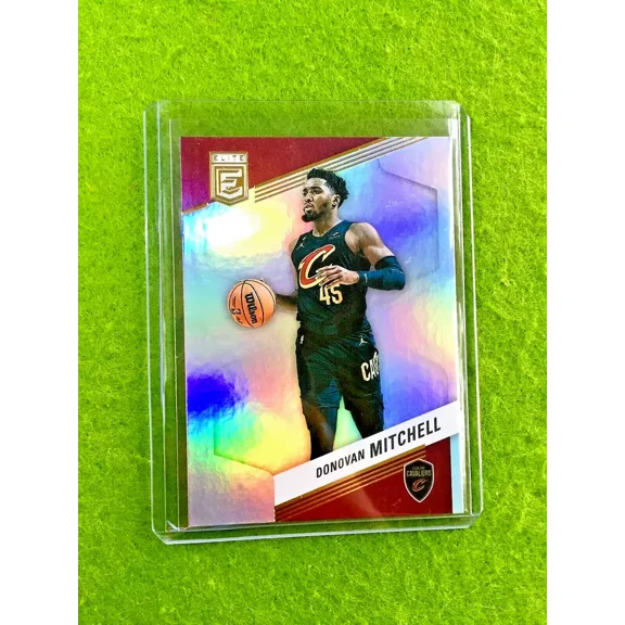 Patrick Mahomes SILVER PRIZM ELITIST CARD JERSEY #15 CHIEFS 2023 Donruss ELITE