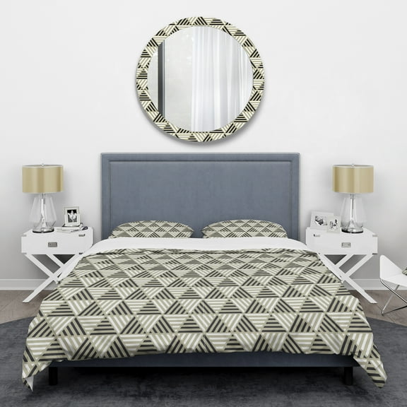 Designart 'Triangular Retro Design VIII' Mid-Century Modern Duvet Cover Set