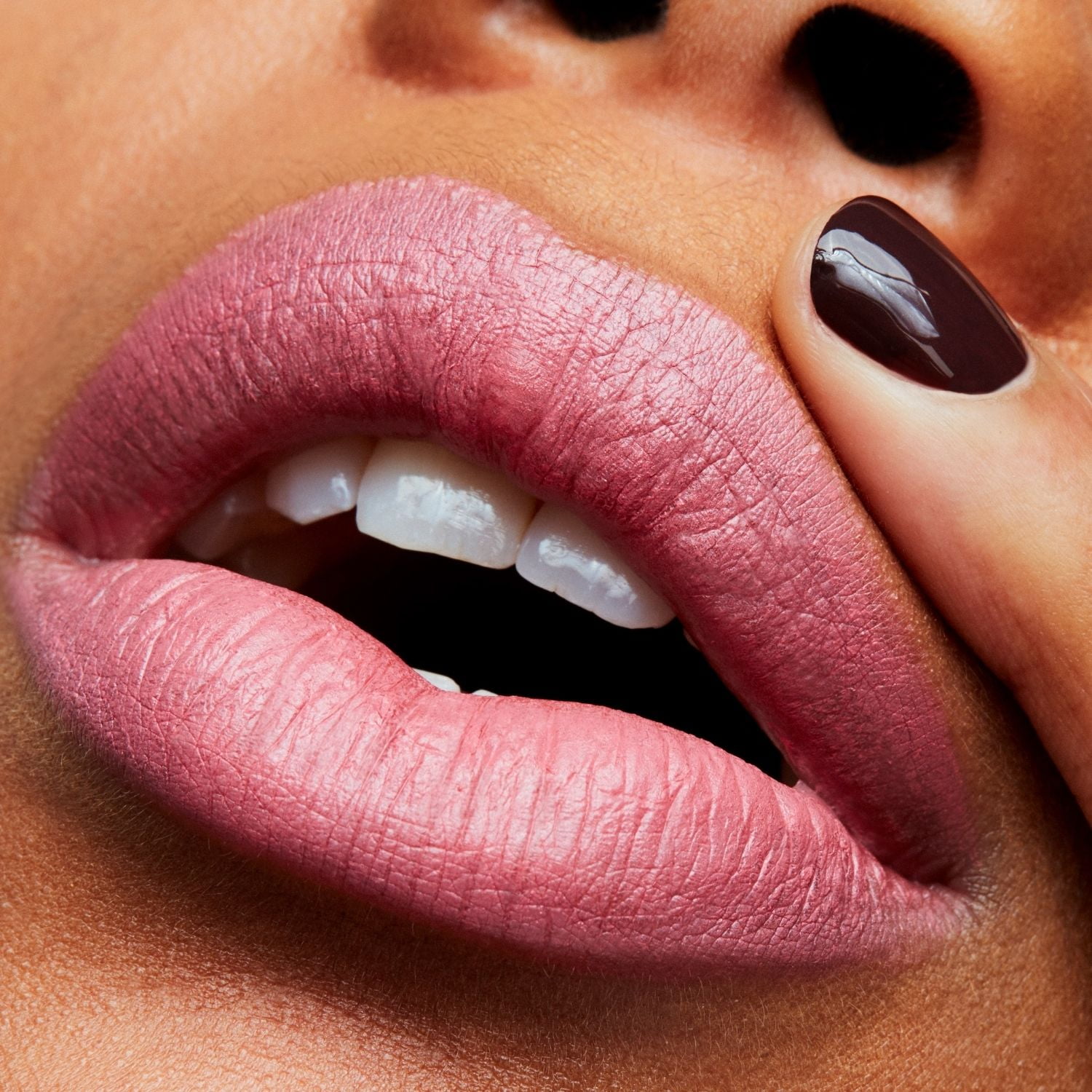 MAC Matte Lipstick 3g #605 honeylove, Beauty & Personal Care, Face