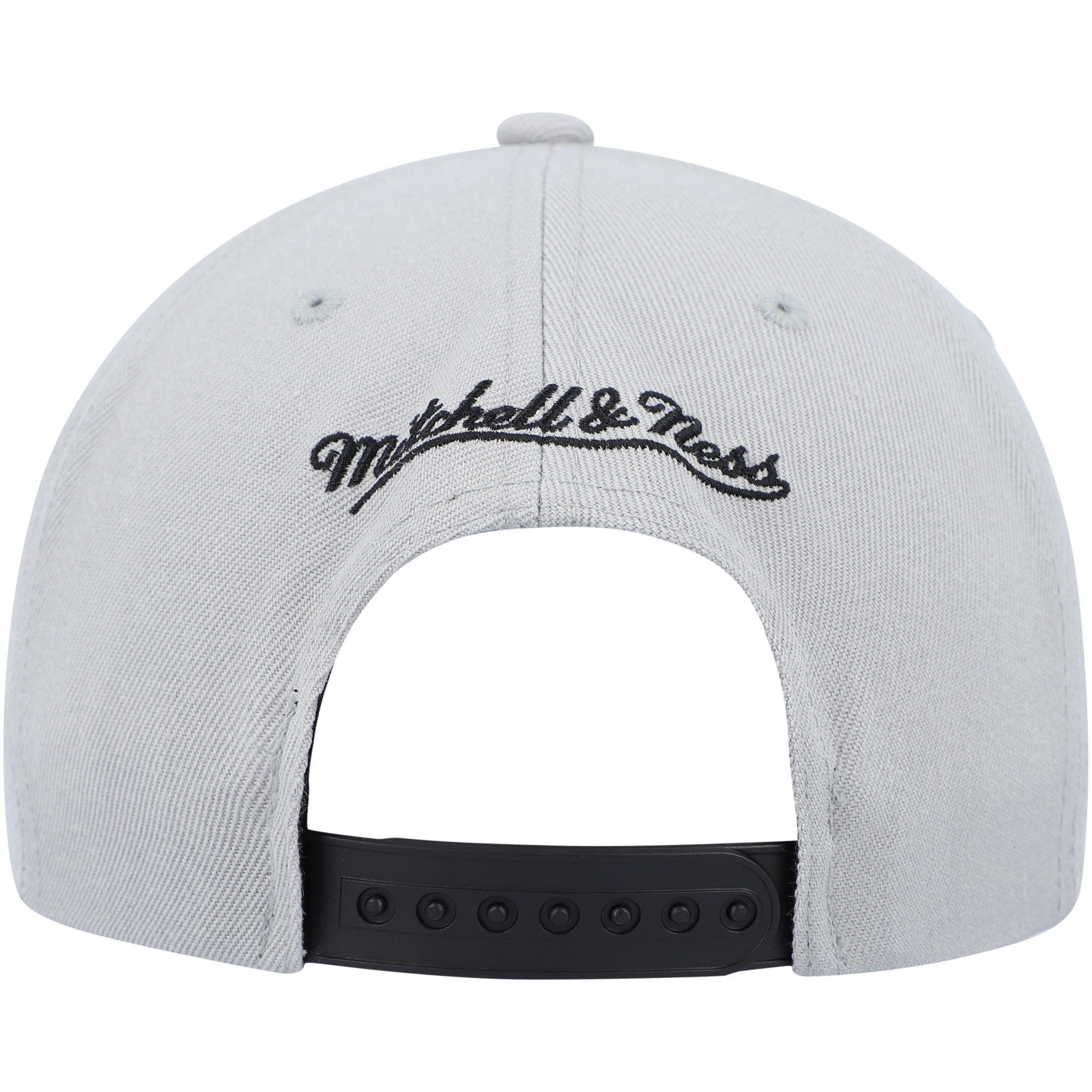 Men's Mitchell & Ness Black/Gray Chicago Bulls Day One Snapback Hat