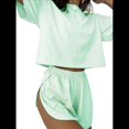 thumbnail image 2 of Pijama de Rayas para Mujer, Conjunto de Dos Piezas, Camiseta con Estampado de Rayas y Hombros Caídos, Pantalones Cortos Cruzados con Abertura. Verde XXL, 2 of 7