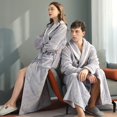 thumbnail image 4 of Camisón de hombre Otoño e Invierno Pijamas gordos Pareja de una pieza Talla extra grande Albornoz de franela Otaku Largo para mujer, 4 of 5