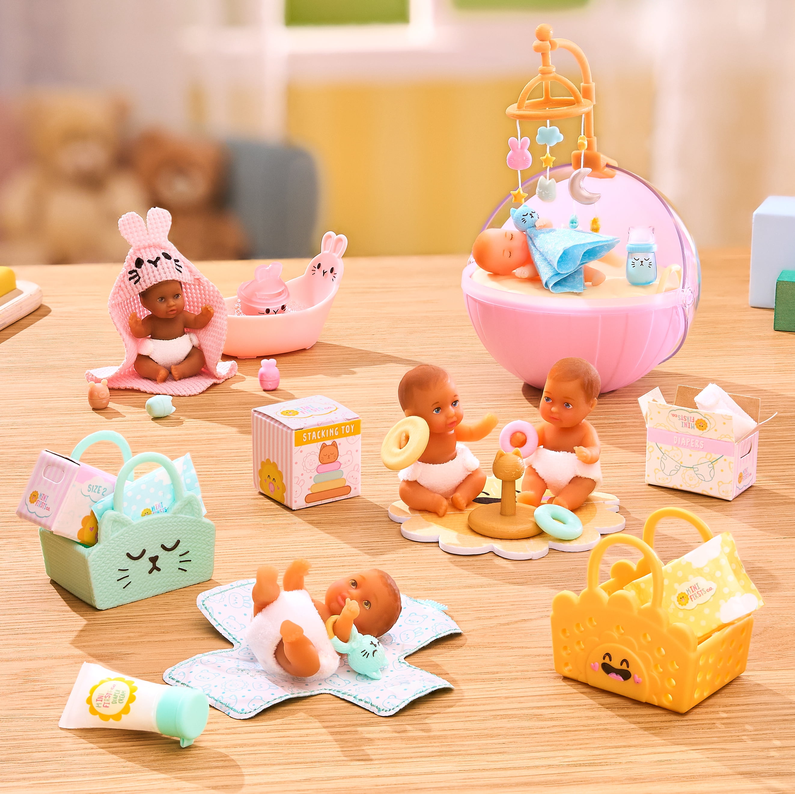 MGA's Miniverse Make It Mini Real Baby Nurture - Blind Ball Mini Collectibles, Ages 8+