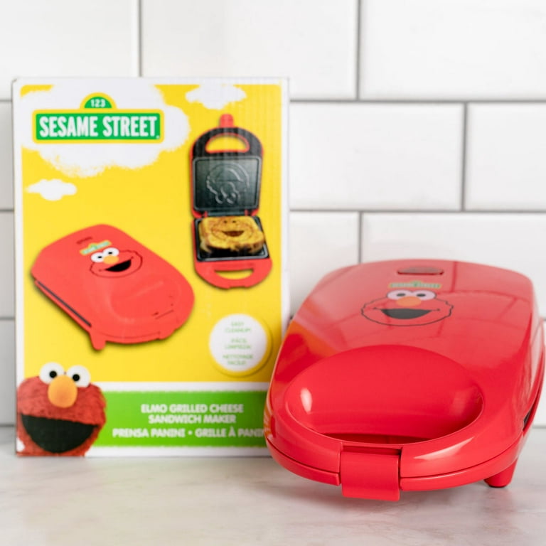 Uncanny Brands Sesame Street Elmo Single Sandwich Maker in 2023