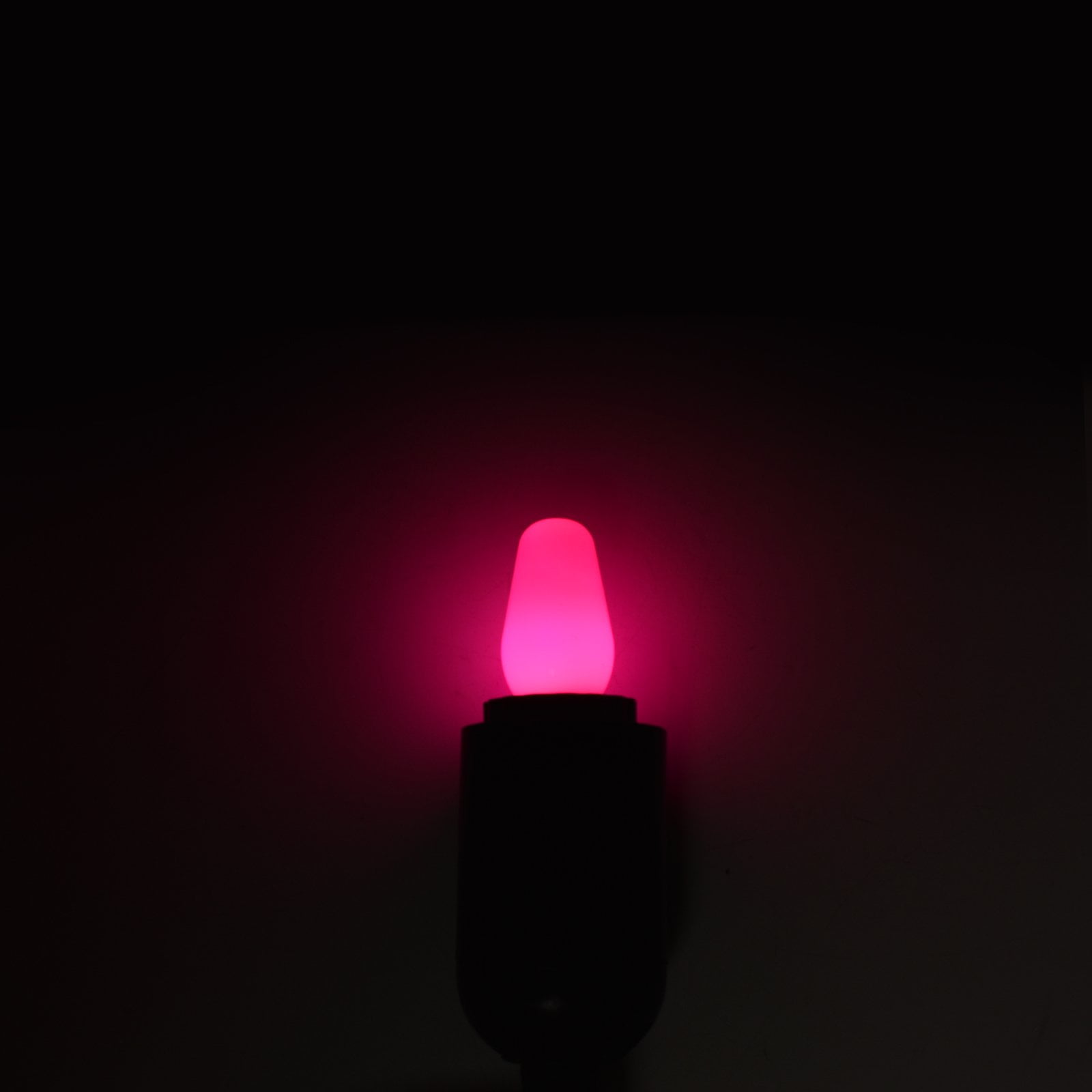 Luxrite 25-Pack C7 LED Pink Replacement Light Bulbs for String Lights 0.5W Colored Bulb Enclosed Fixture Rated UL E12 Indoor Outdoor