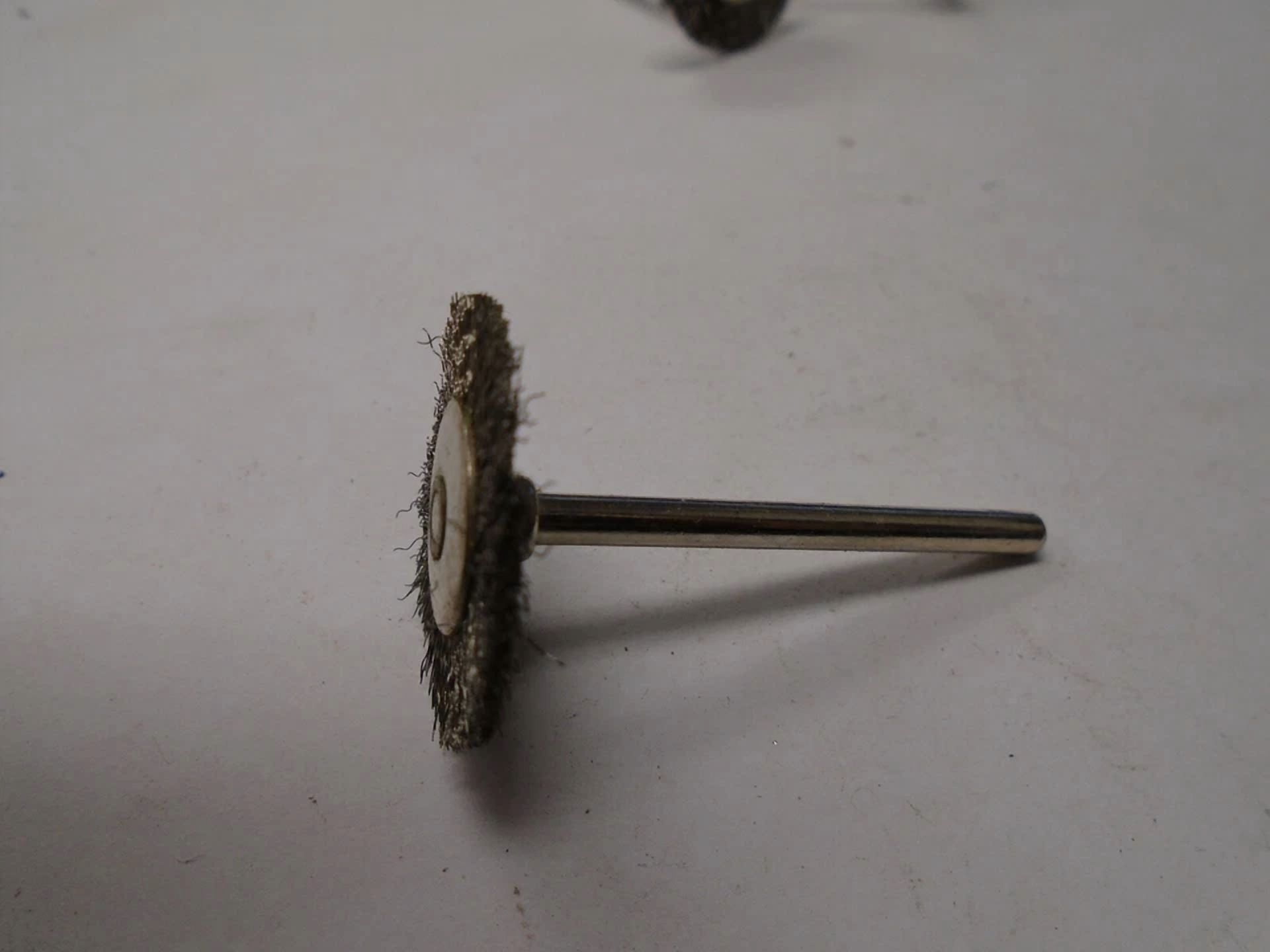 CIRCLE- Wire Brush 1" 1/8" Shank Fits Dremel New 3Pcs #8332