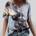 thumbnail image 1 of Mode Femmes Impression Décontractée V-Cou Manches Courtes T-shirt en Vrac Tops Floral Print Femmes Tops Femmes Tops, 1 of 4