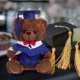 thumbnail image 5 of BRIGHTFUFU Oso de peluche de graduación, lindo oso de dibujos animados con traje de médico para niños, niñas, niños, novias y novios. Animal de peluche suave y cómodo para la ceremonia de graduación., 5 of 7