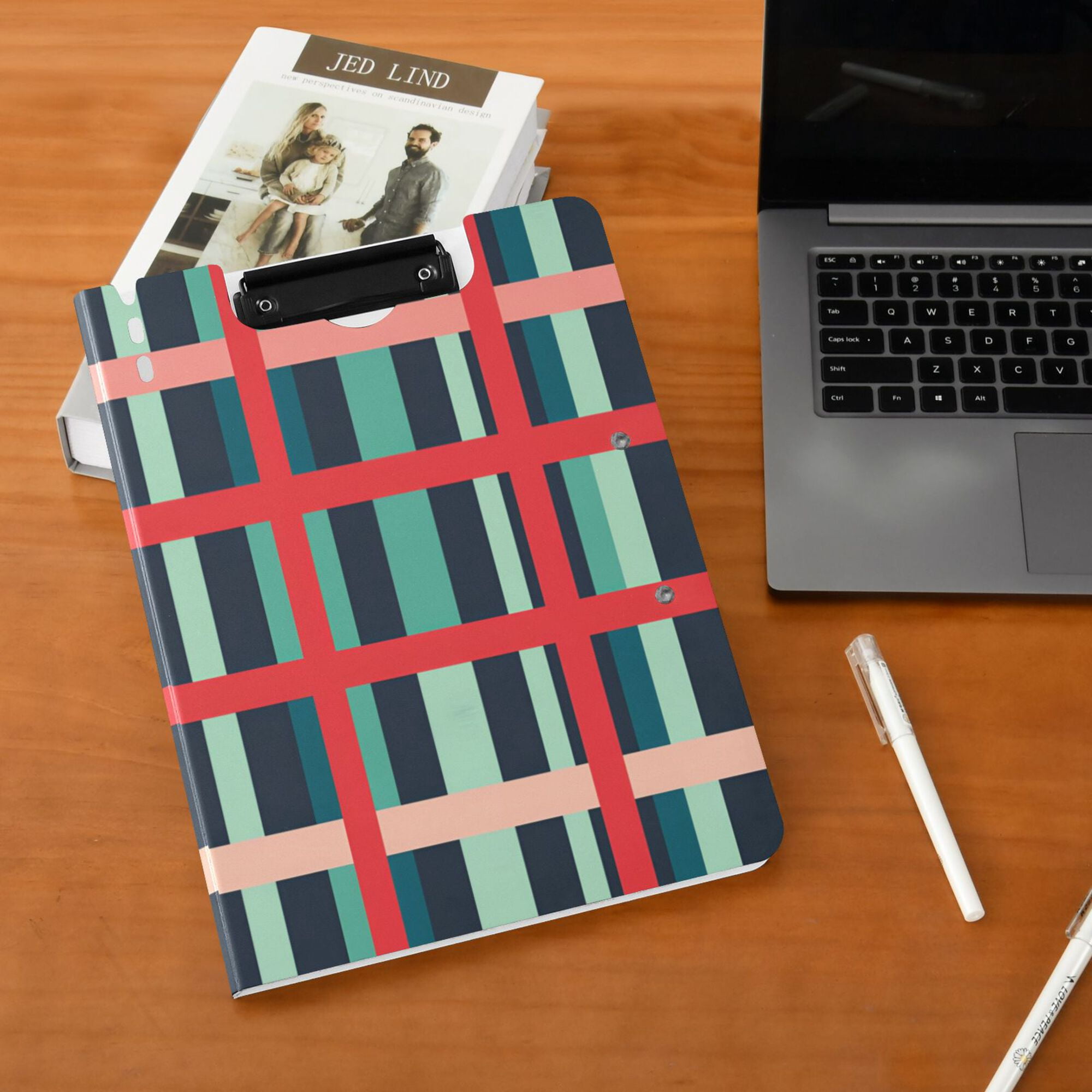 FORMRS A4 Clipboard Folder with Pen Holder Horizontal Foldable School Office Binder, Green Plaid