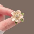 thumbnail image 4 of Broche de flor de camelia anti-luz Lindo broche de gardenia Accesorios de ramillete, 4 of 5