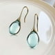 thumbnail image 3 of Pendientes colgantes de gancho de piedra natural con forma de lágrima para mujer, elegantes y sencillos, para boda. Verde, 3 of 8